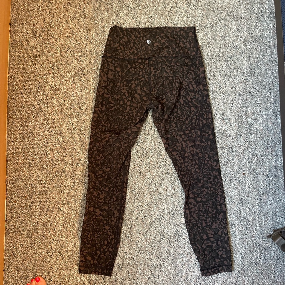 Lululemon Wunder Under leggings 25’